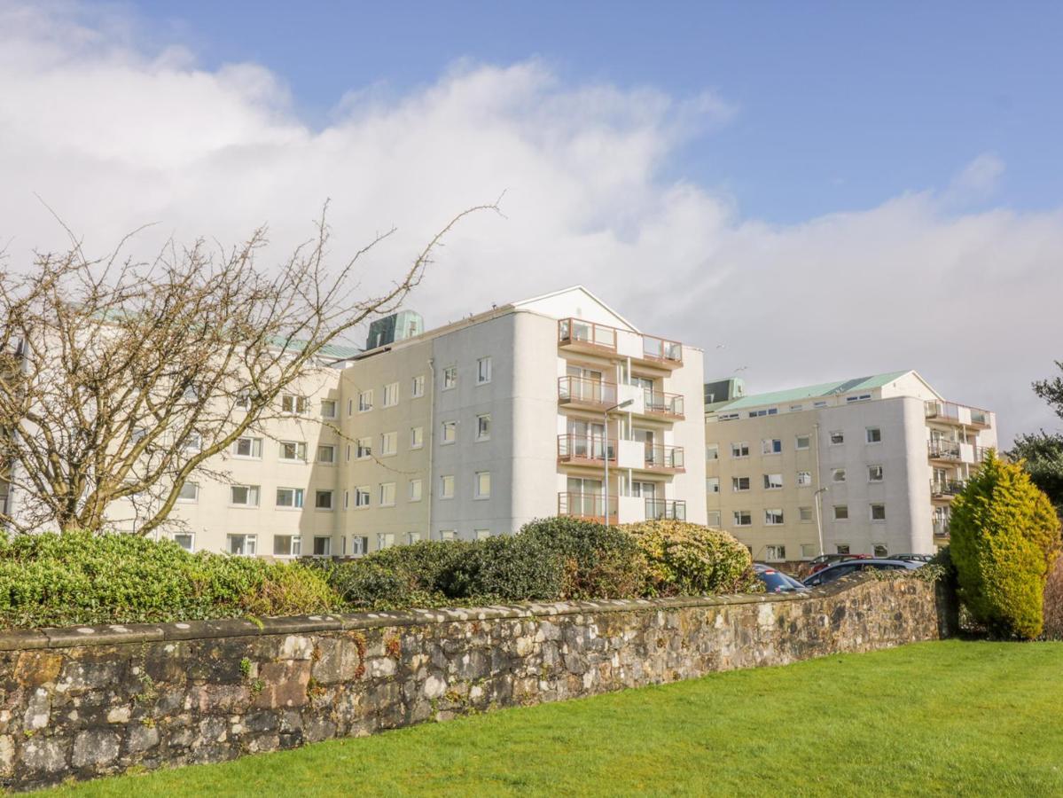 Cumbrae View Apartment ลาร์กส์ ภายนอก รูปภาพ